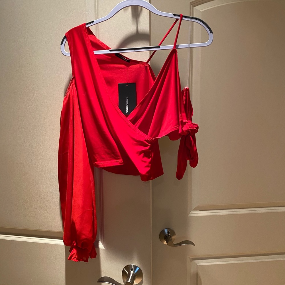 Half Off shoulder / Half strap with tie, top